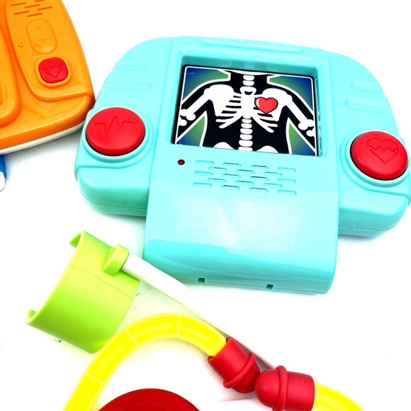 Doctor Kit Toy Playset 11pc Set Sounds Children Kids Hospital Care Carry Bag - Picture 4 of 8